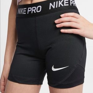 Girls Nike pro athletic shorts